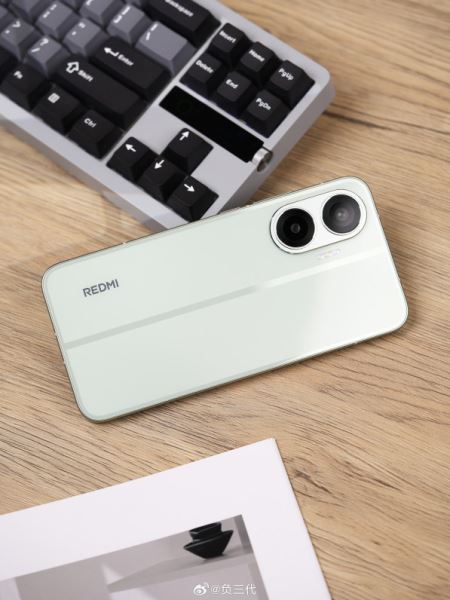Redmi Turbo 4 Pro во всех цветах уже красуется на студийных фото