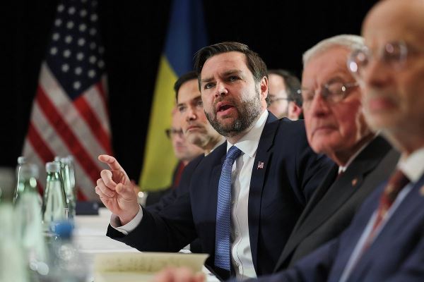 Встреча глав МИД по Украине в Лондоне сорвалась. Вице-президент США пригрозил выходом американцев из переговоров