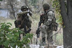 Российские бойцы несли на себе раненых сослуживцев на протяжении 10 километров