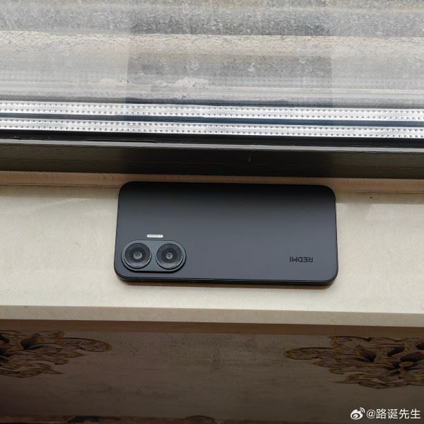 Redmi Turbo 4 Pro во всех цветах уже красуется на студийных фото