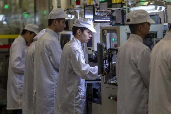 11,5 часов в день: Xiaomi тайно принуждает сотрудников к переработкам