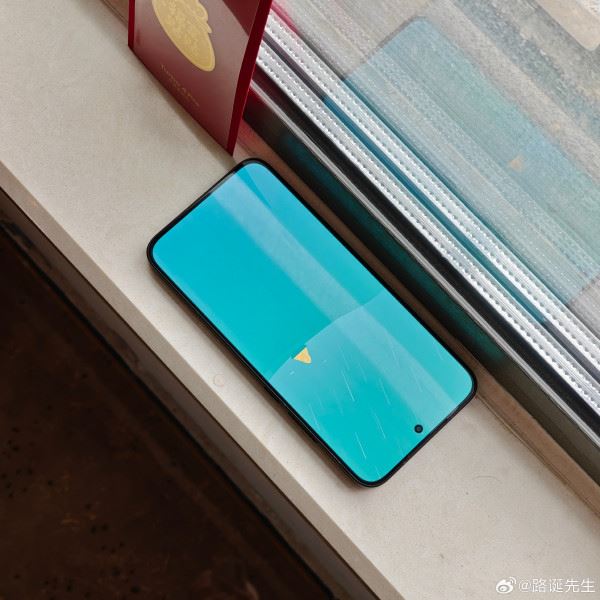 Redmi Turbo 4 Pro во всех цветах уже красуется на студийных фото