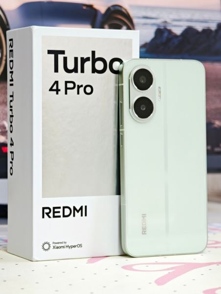 Redmi Turbo 4 Pro во всех цветах уже красуется на студийных фото
