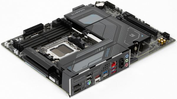 Обзор материнской платы Gigabyte B850 Gaming X WiFi6E на чипсете AMD B850