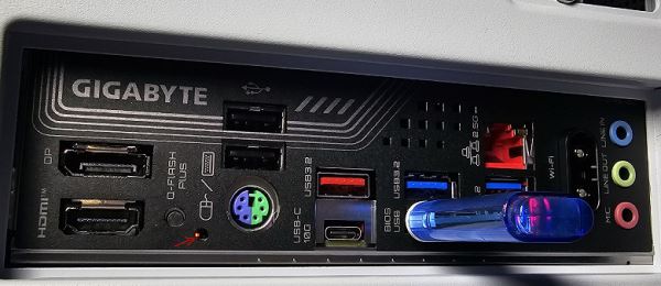 Обзор материнской платы Gigabyte B850 Gaming X WiFi6E на чипсете AMD B850