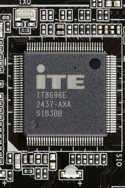Обзор материнской платы Gigabyte B850 Gaming X WiFi6E на чипсете AMD B850