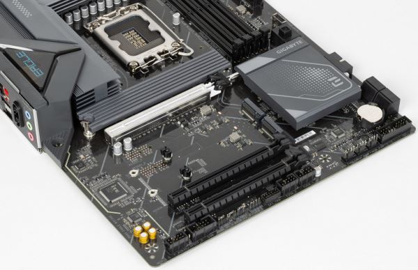 Обзор материнской платы Gigabyte B860 Eagle WiFi6E на чипсете Intel B860