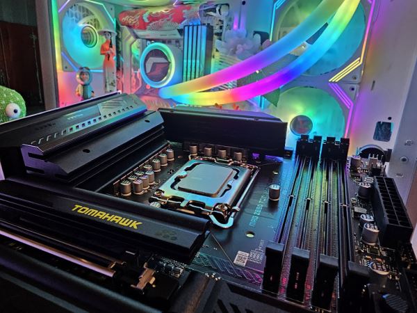 Обзор материнской платы MSI MAG Z890 Tomahawk WiFi на чипсете Intel Z890