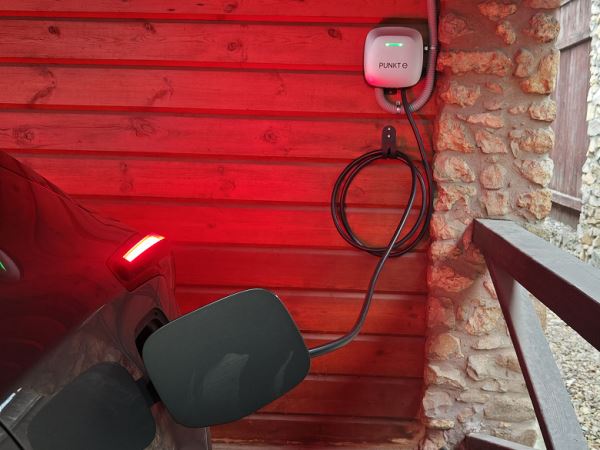 Рестайлинговый Zeekr 001: попытка &laquo;примерить&raquo; электромобиль на себя
