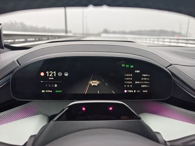 Рестайлинговый Zeekr 001: попытка &laquo;примерить&raquo; электромобиль на себя